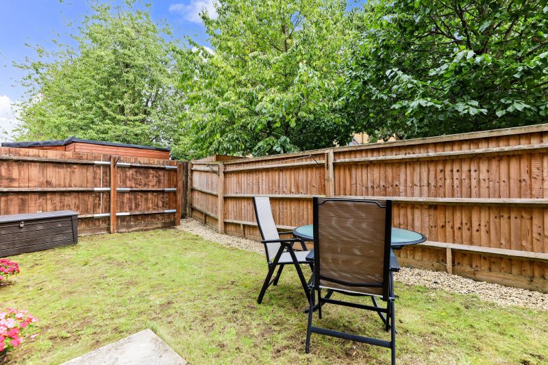 Property photo 2 of 10 Garden
