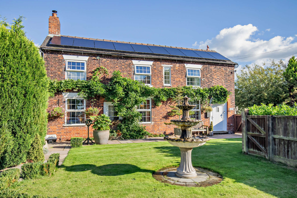 Property photo 1 of 12