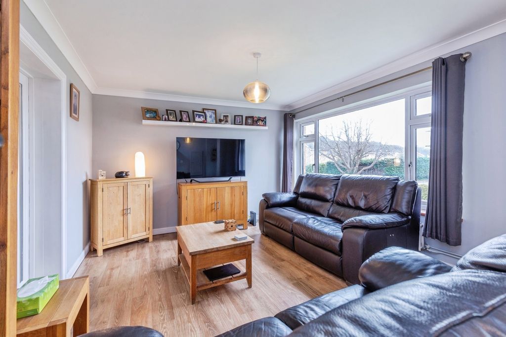 Property photo 3 of 19 Pbox-Img.Jpg