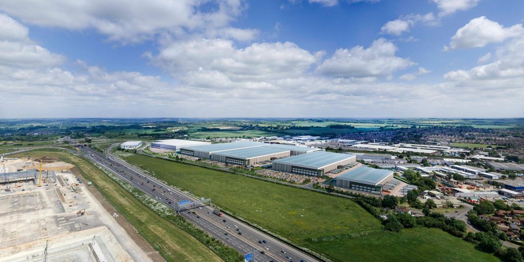 Property photo 2 of 5 Goodman London Luton  Panorama 1 Lr.Jpg
