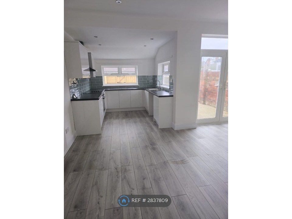 Property photo 1 of 26