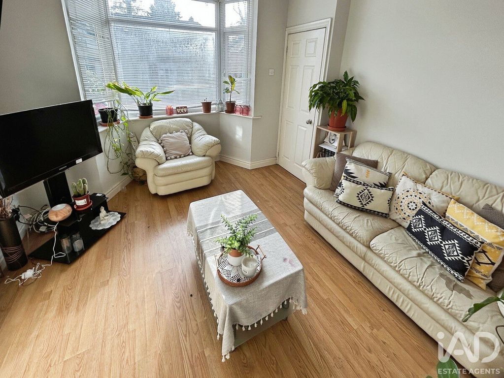 Property photo 3 of 16