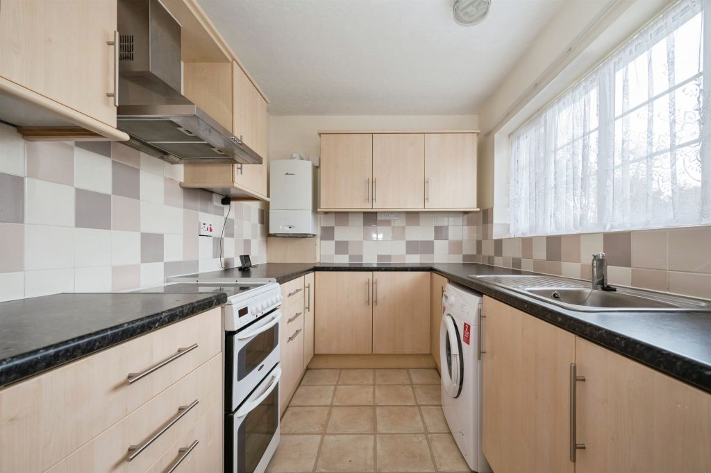 Property photo 3 of 11