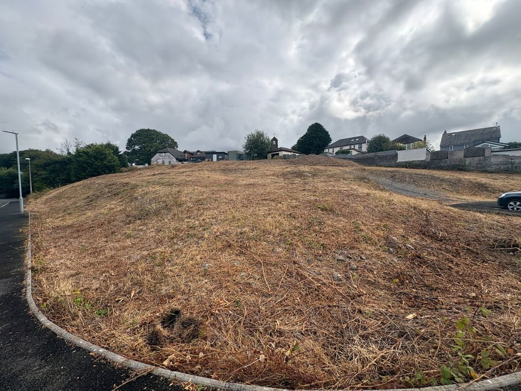 Property photo 1 of 5