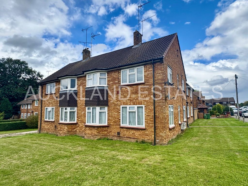 Property photo 1 of 8 Img_8004 (1)
