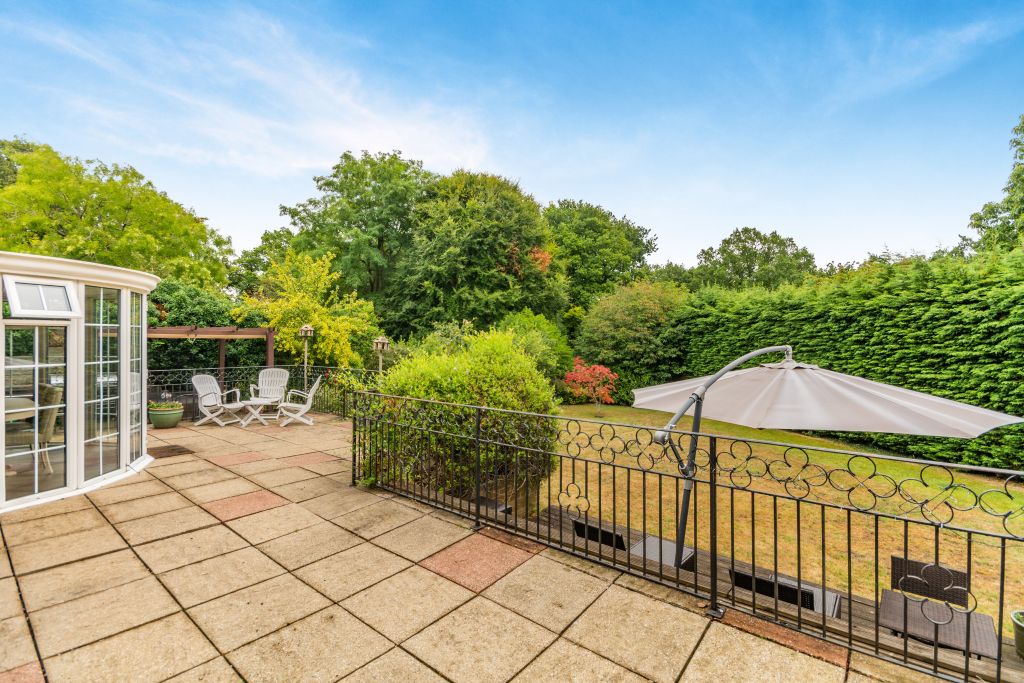 Property photo 3 of 13