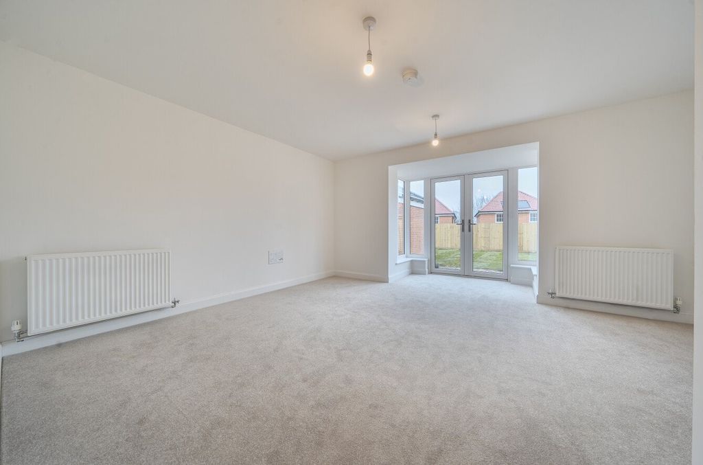 Property photo 3 of 27 Picture 3