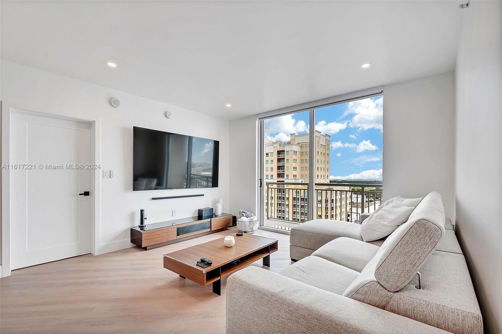 Property photo 3 of 29 <Alttext/>