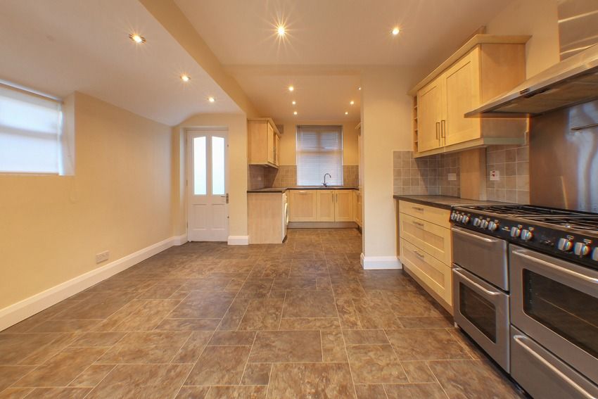 Property photo 2 of 23 2806583