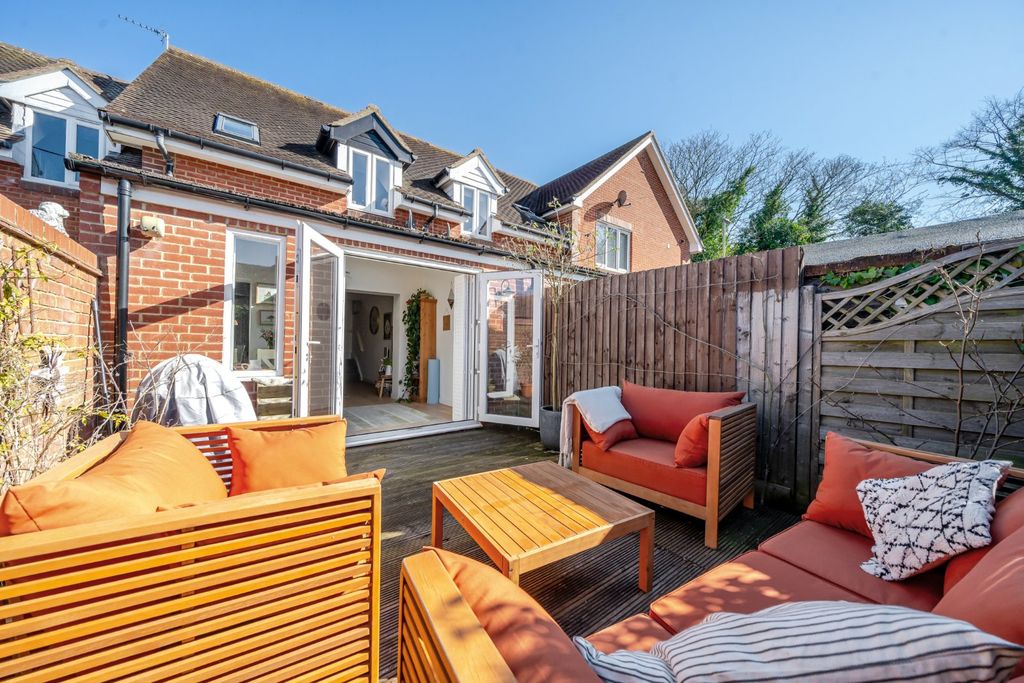 Property photo 1 of 14 Outside Garden