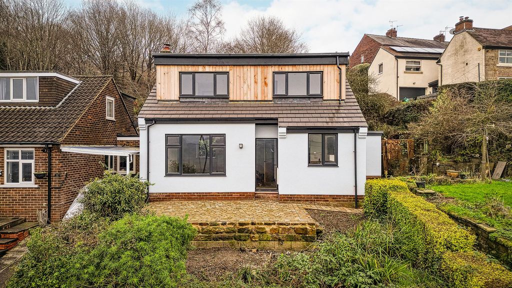 Property photo 1 of 40