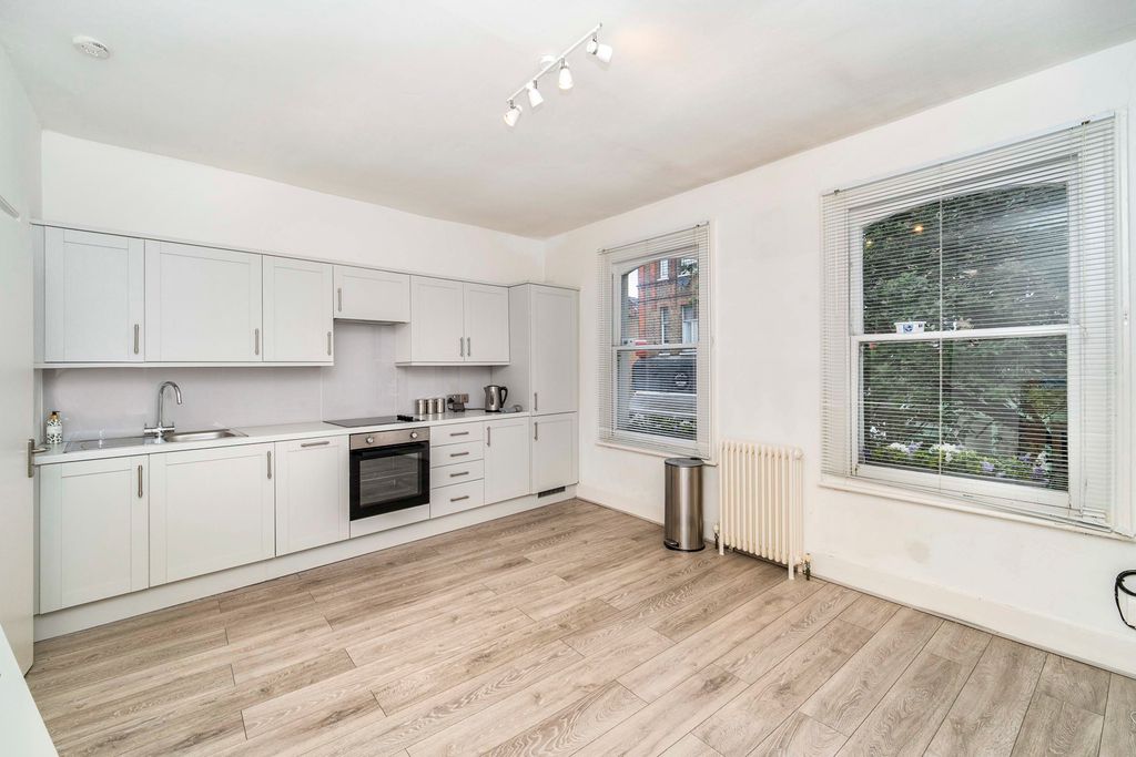 Property photo 1 of 20 Pbox-Img.Jpg
