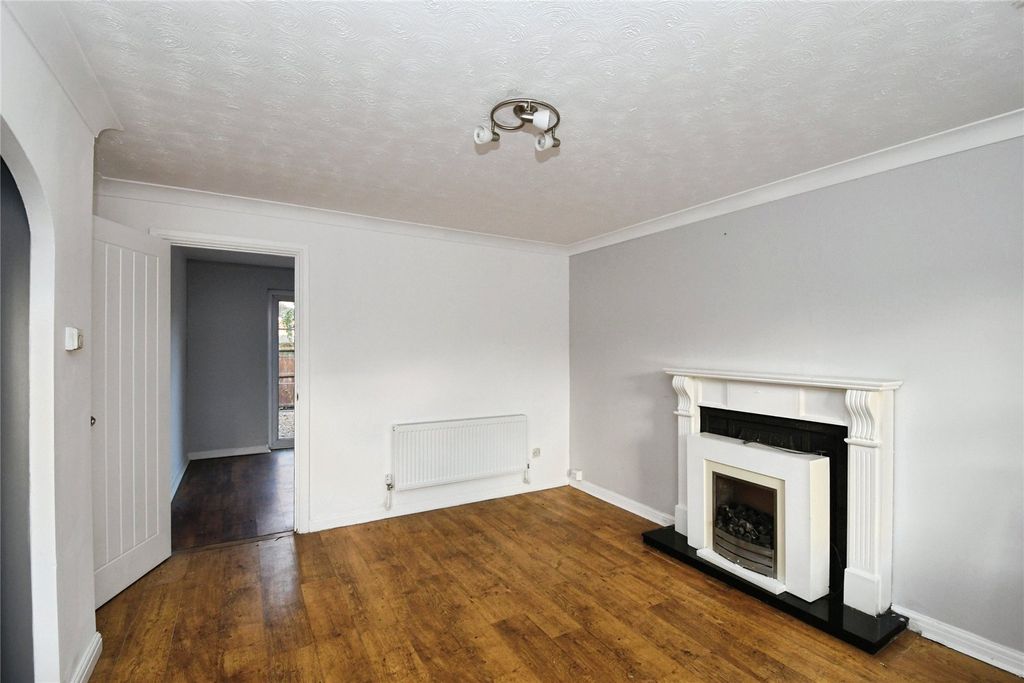 Property photo 3 of 11 Picture No. 13