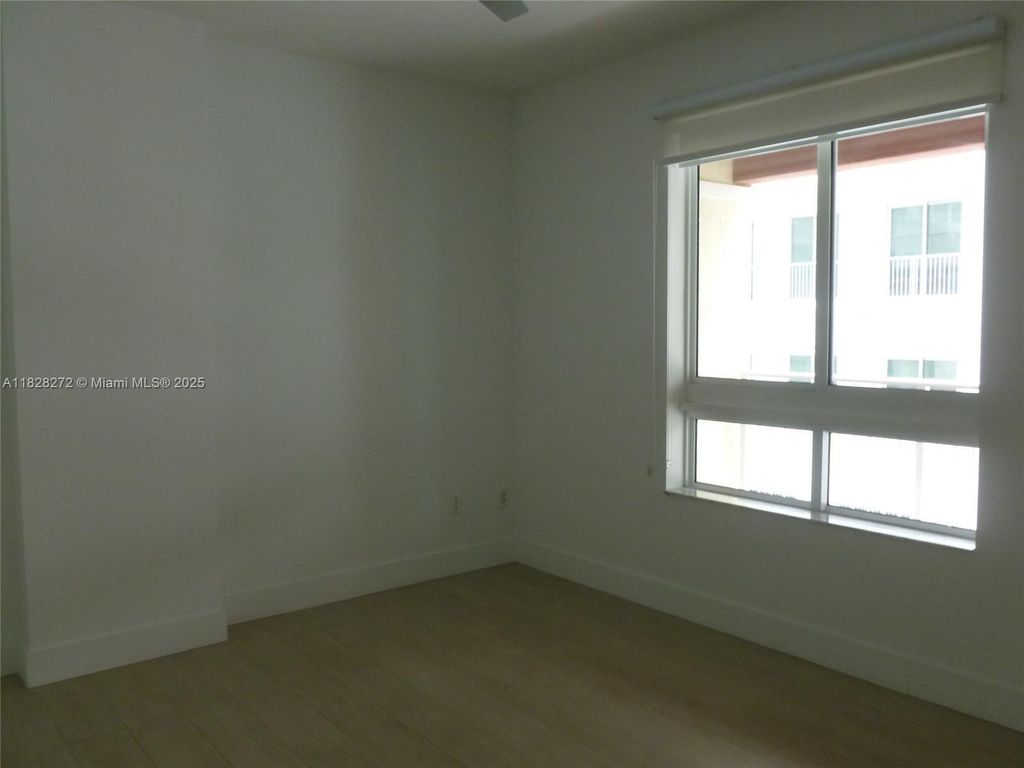Property photo 3 of 13 <Alttext/>