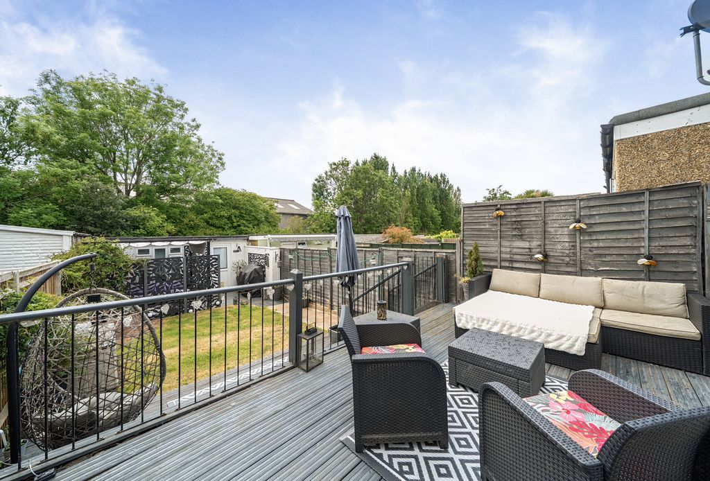 Property photo 3 of 21 1462776-3-6A075d4...