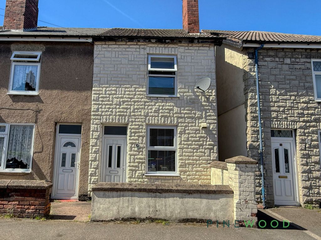 Property photo 1 of 10 Front