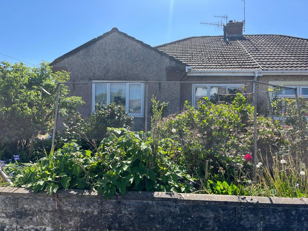 Property photo 1 of 2