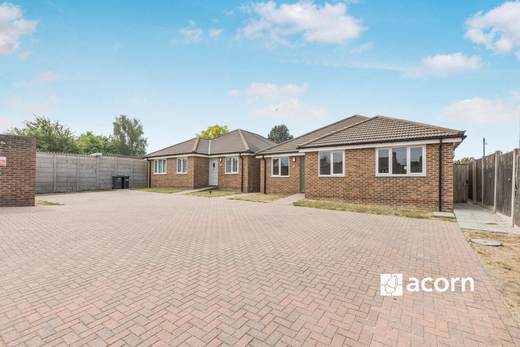Property photo 1 of 10 External