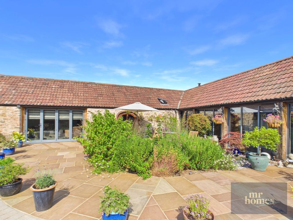 Property photo 2 of 44