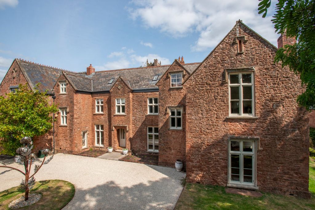 Property photo 1 of 20 Lancaster House