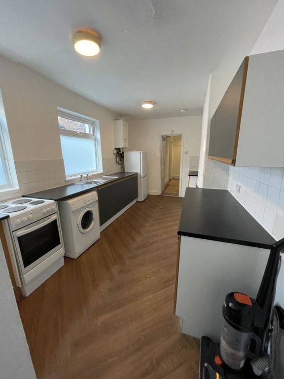 Property photo 3 of 12 Bright And Tidy Kitchen Featuring Modern Appliance...