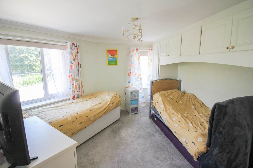Additional image 17 of 3 bed flat for saleRoyal Sands, Beach Road, Weston-Super-Mare BS23
