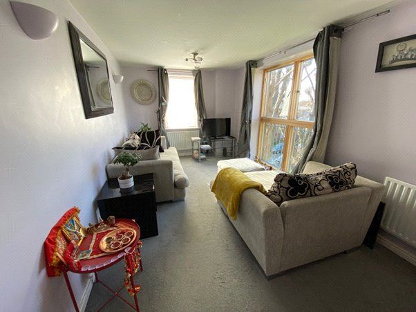 Property photo 2 of 10 Lounge