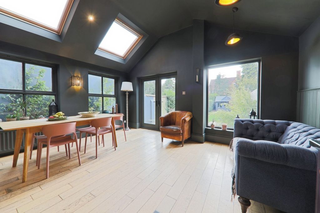 Property photo 3 of 19 4857536