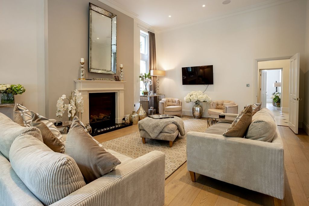 Additional image 7 of 2 bed flat for saleVictoria Avenue, 21 Victoria Avenue HG1