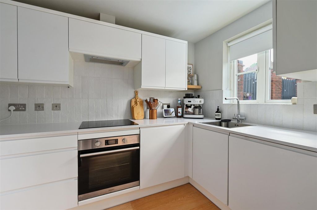 Property photo 2 of 13 Kitchen