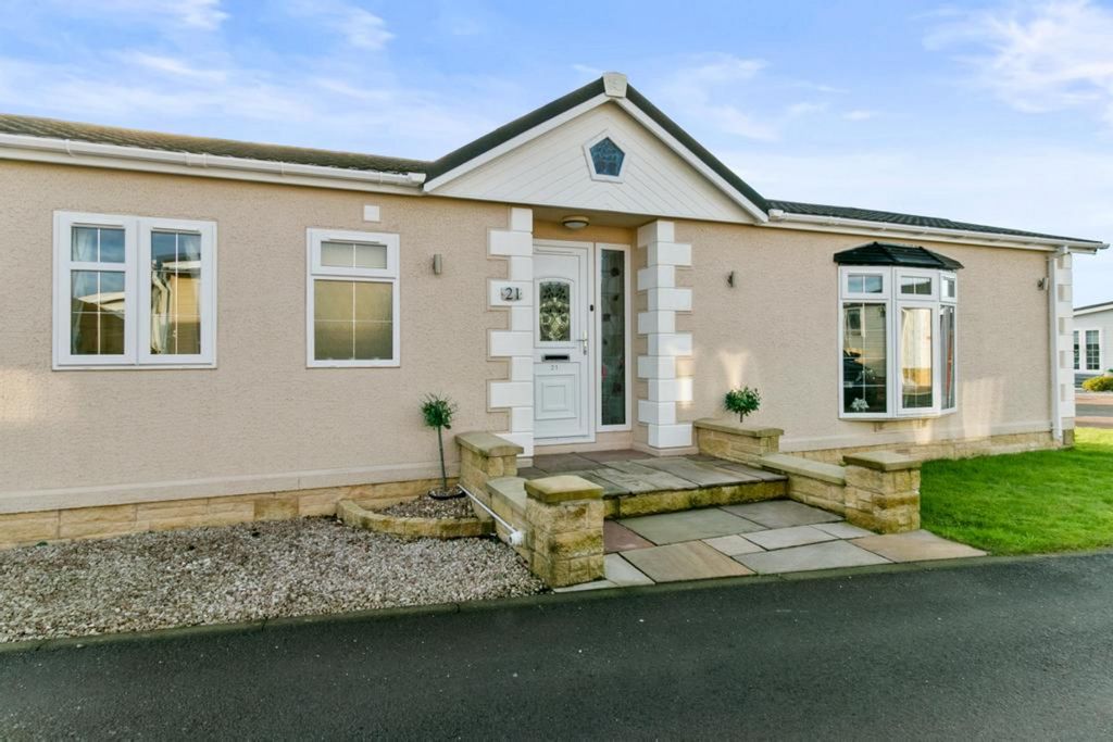 Property photo 1 of 30