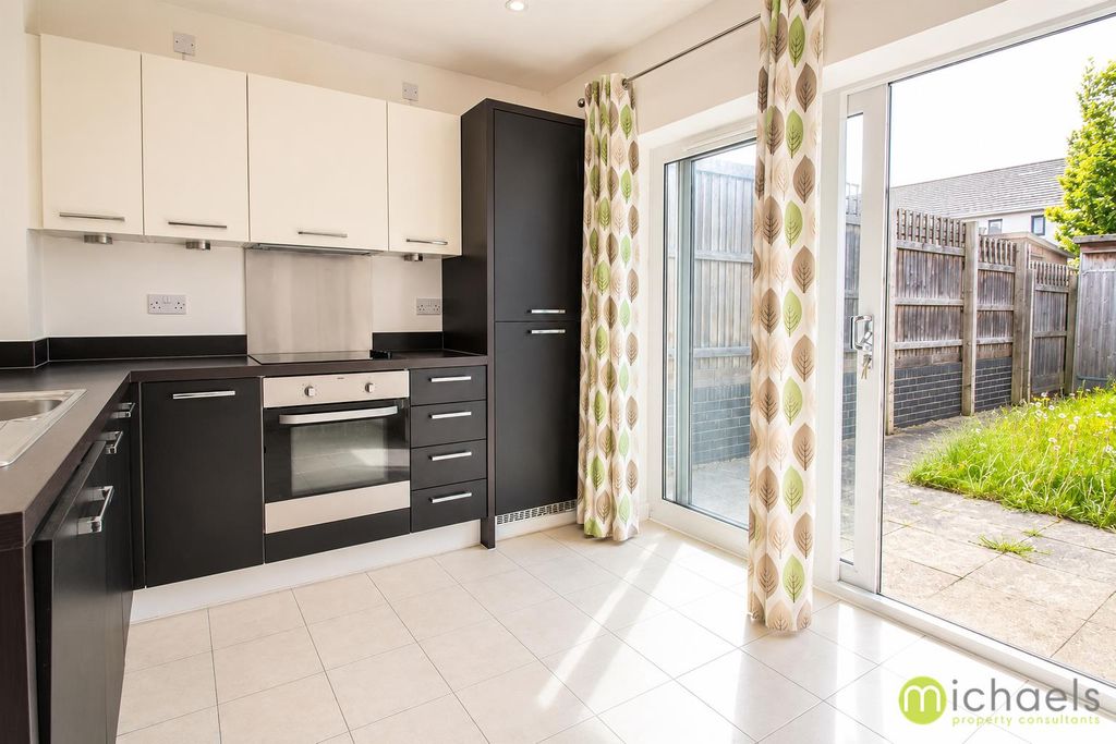 Property photo 1 of 8 1000051406.Png