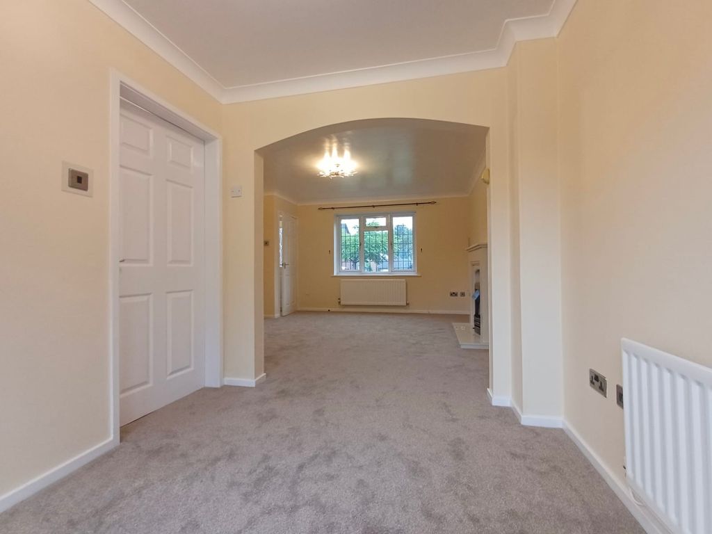 Property photo 3 of 20 Img_2895