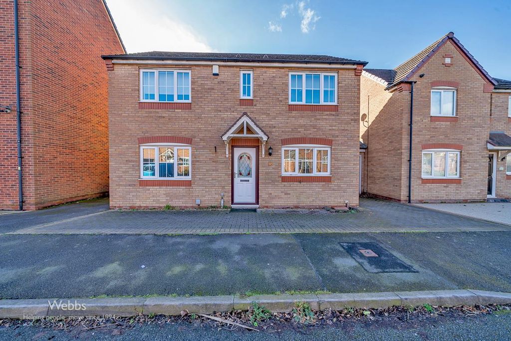 Property photo 1 of 21 Â© Webbs Estate Agents Â© (145 Of 174).Jpg