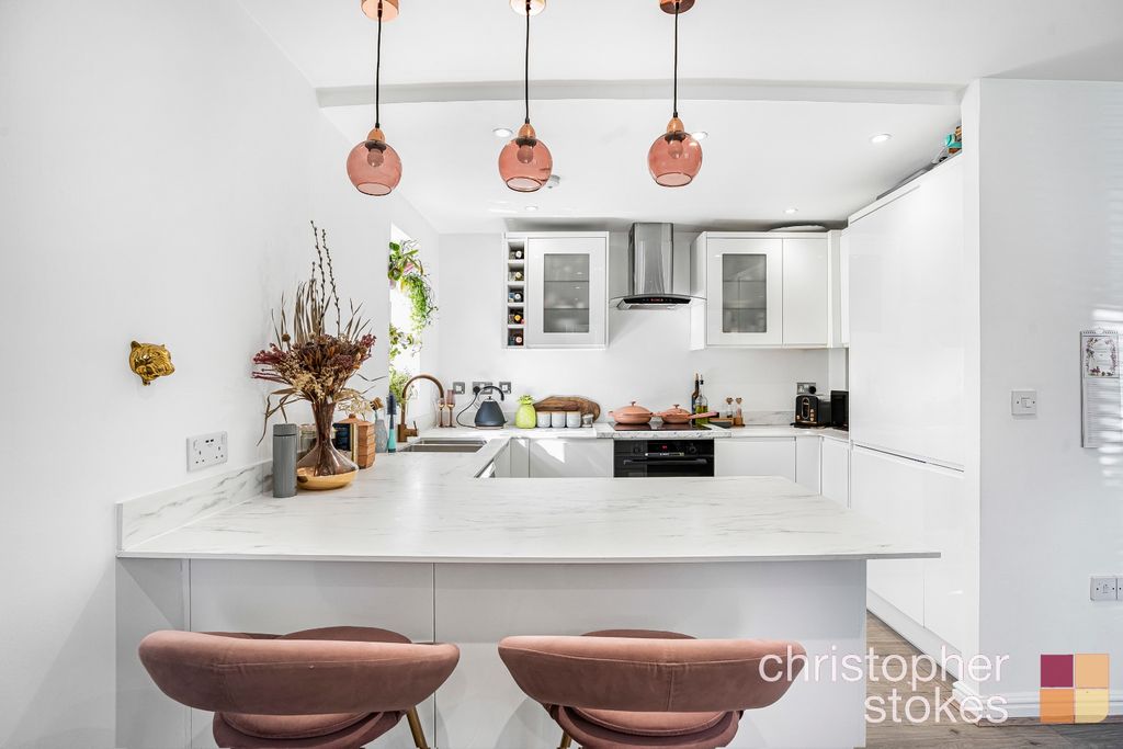 Property photo 3 of 15 4084247