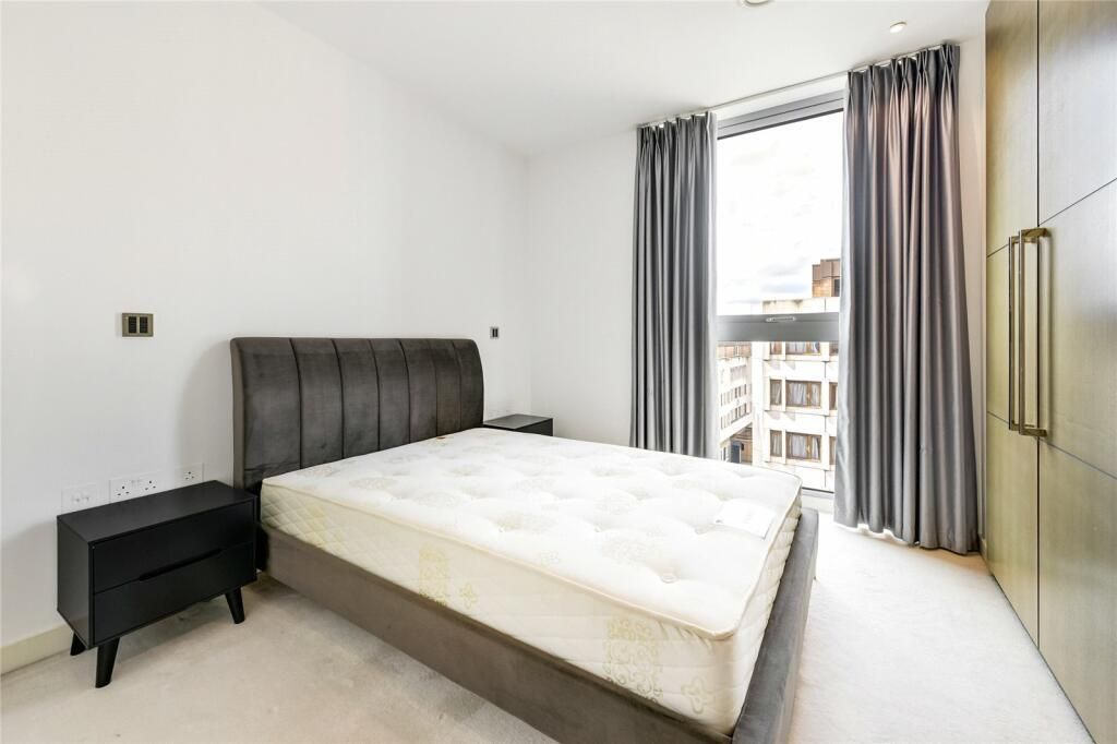 Property photo 3 of 10 Master Bedroom.Jpeg