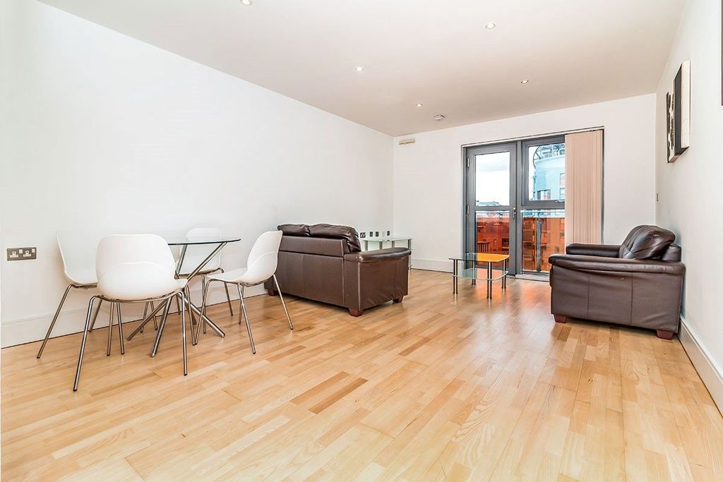 Property photo 3 of 9 Picture No. 13