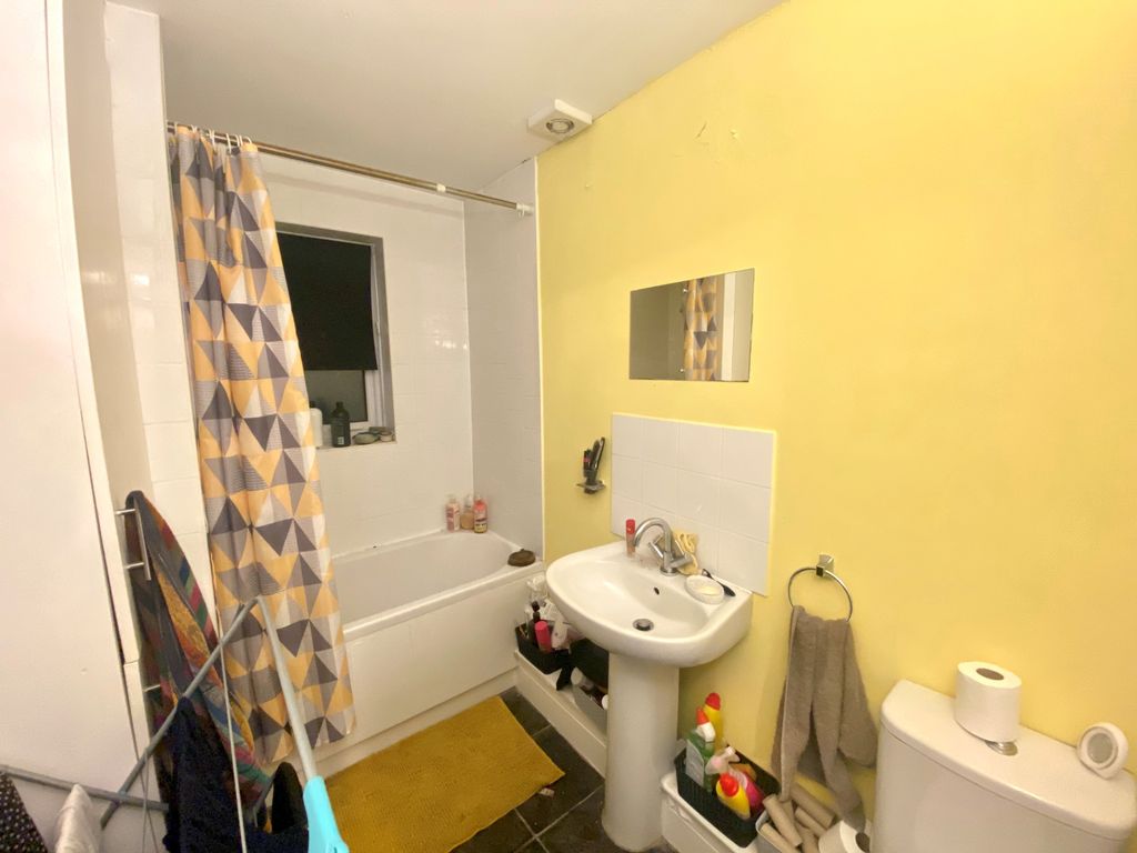 Property photo 3 of 3