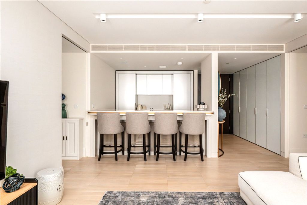 Property photo 2 of 24 Picture No. 07