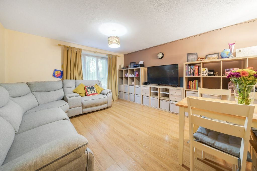 Property photo 2 of 11 Picture No. 03