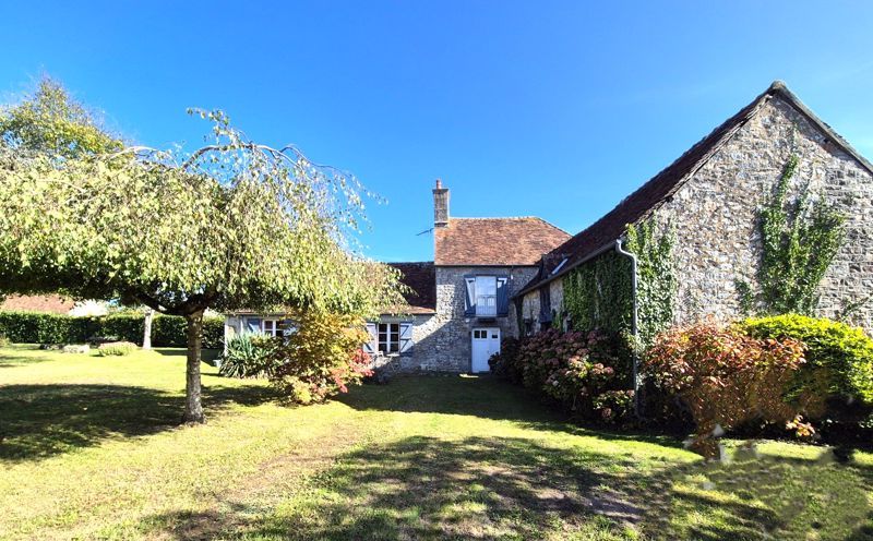 Property photo 3 of 11 Photo 8