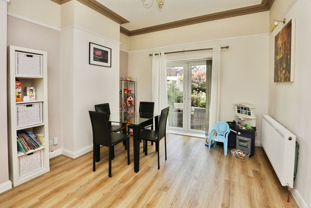 Property photo 3 of 22 Photo