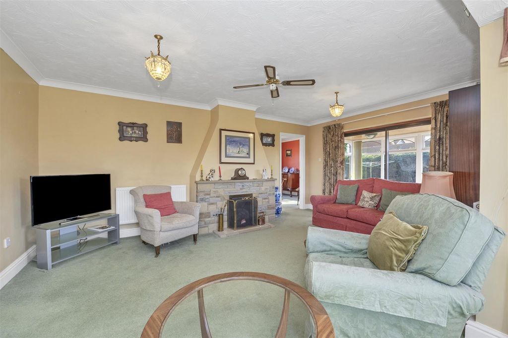 Property photo 3 of 21 Dcp_2045.Jpg