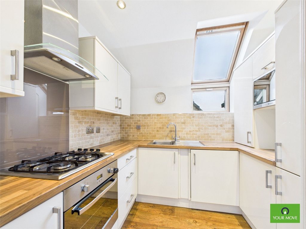 Property photo 1 of 19 Picture No. 01