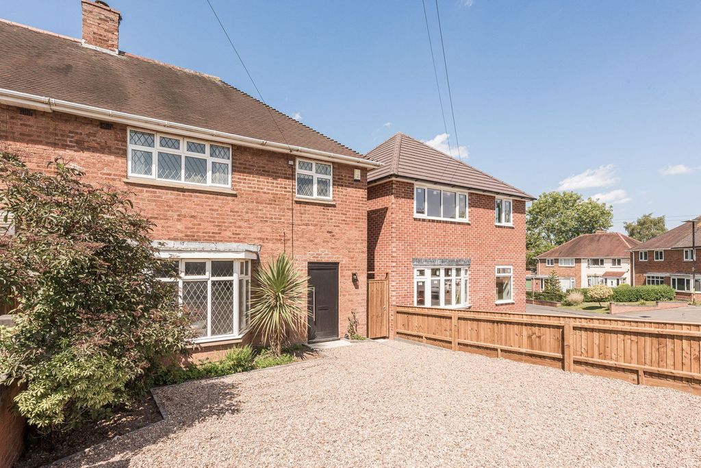 Property photo 3 of 48