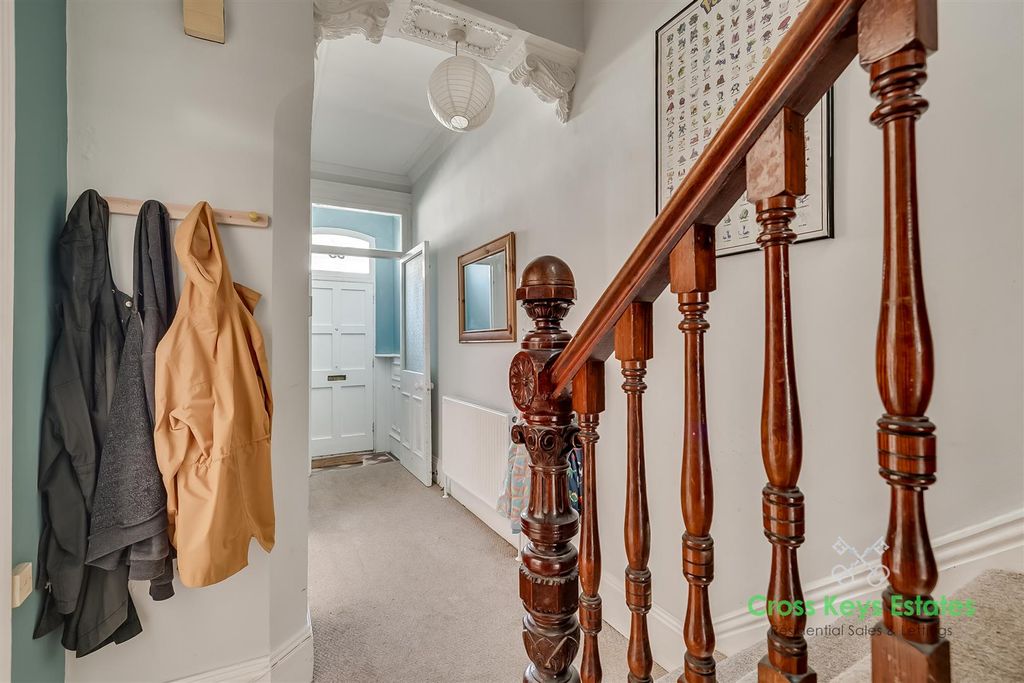 Property photo 3 of 37 Entrance Vestibule