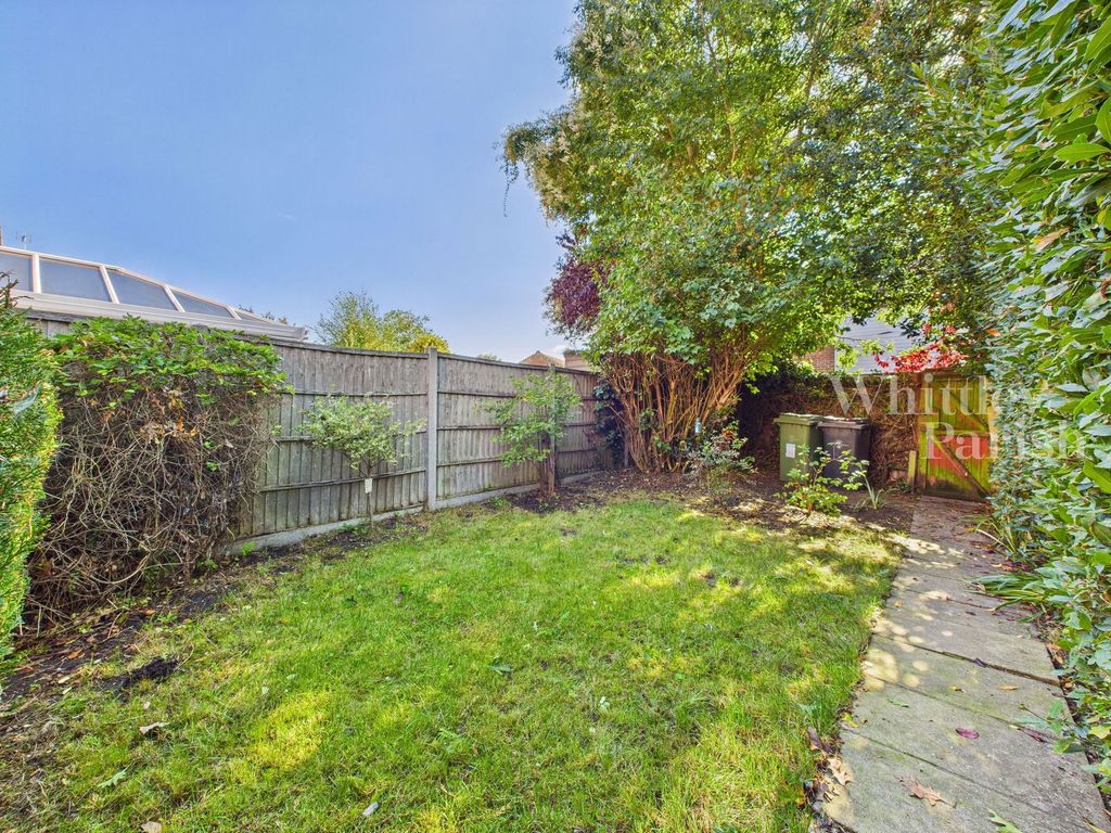 Property photo 3 of 15
