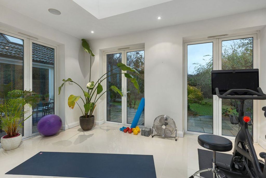 Additional image 7 of 6 bed detached house to rentWildernesse Avenue, Sevenoaks TN15