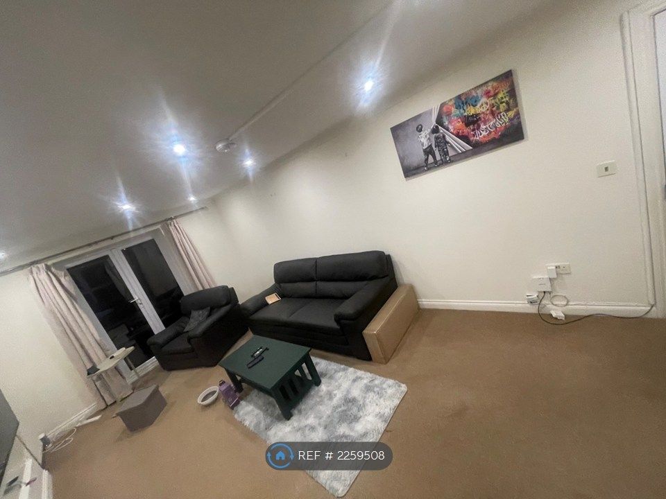 Property photo 2 of 4