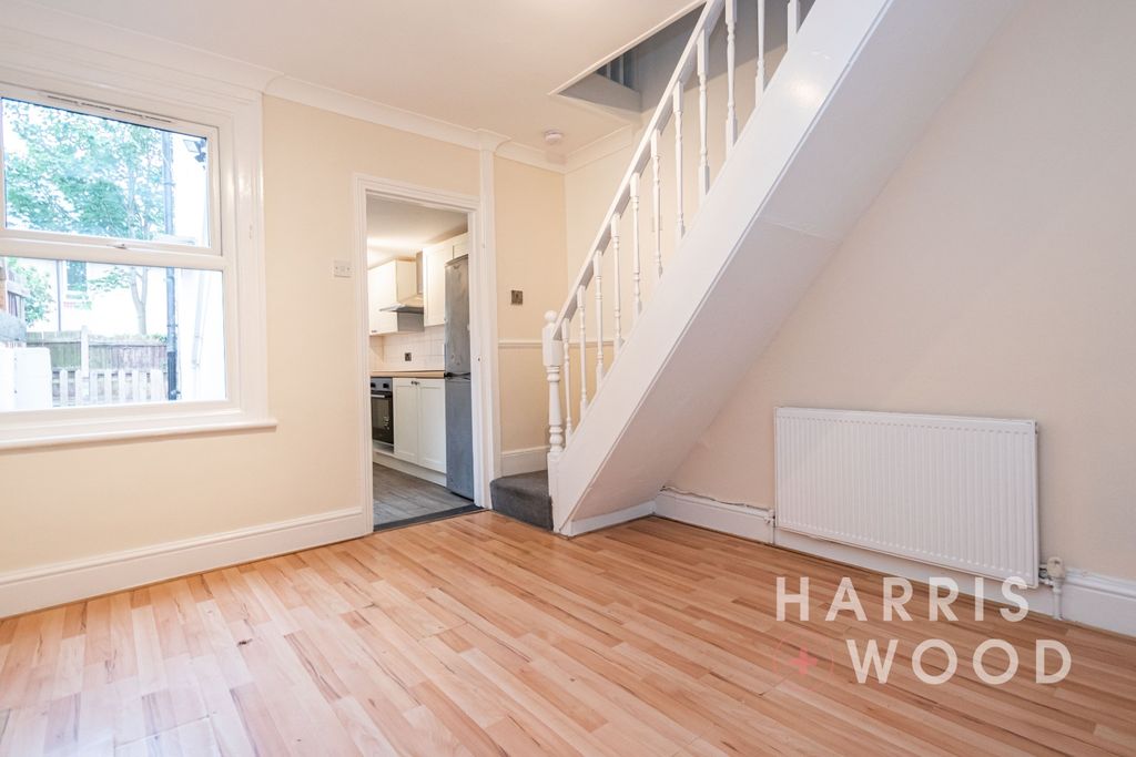 Property photo 3 of 16 4331814